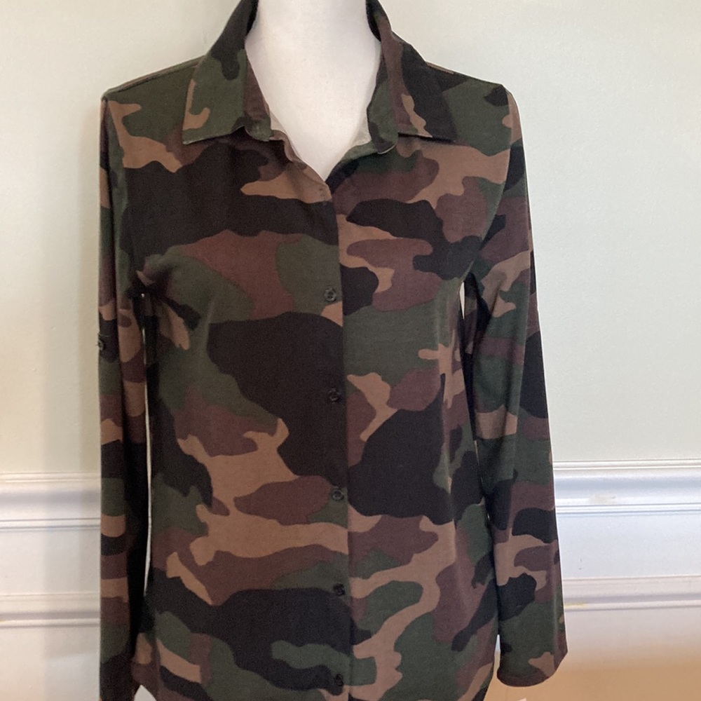 LuLaRoe Valentina XS - Picture 1 of 3